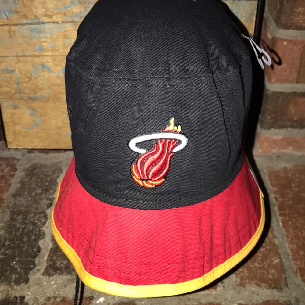 New Era Miami Heat Bucket Hat